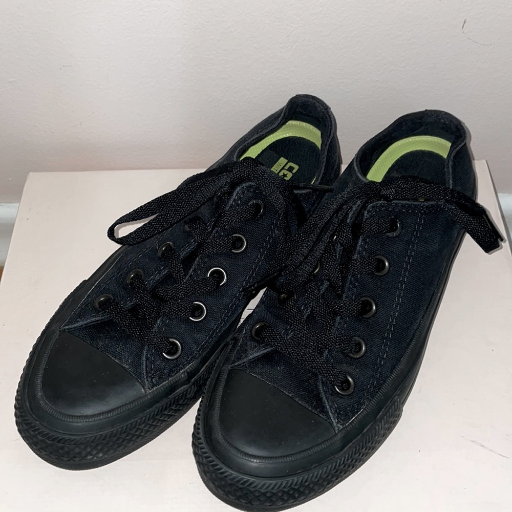 Black Converse